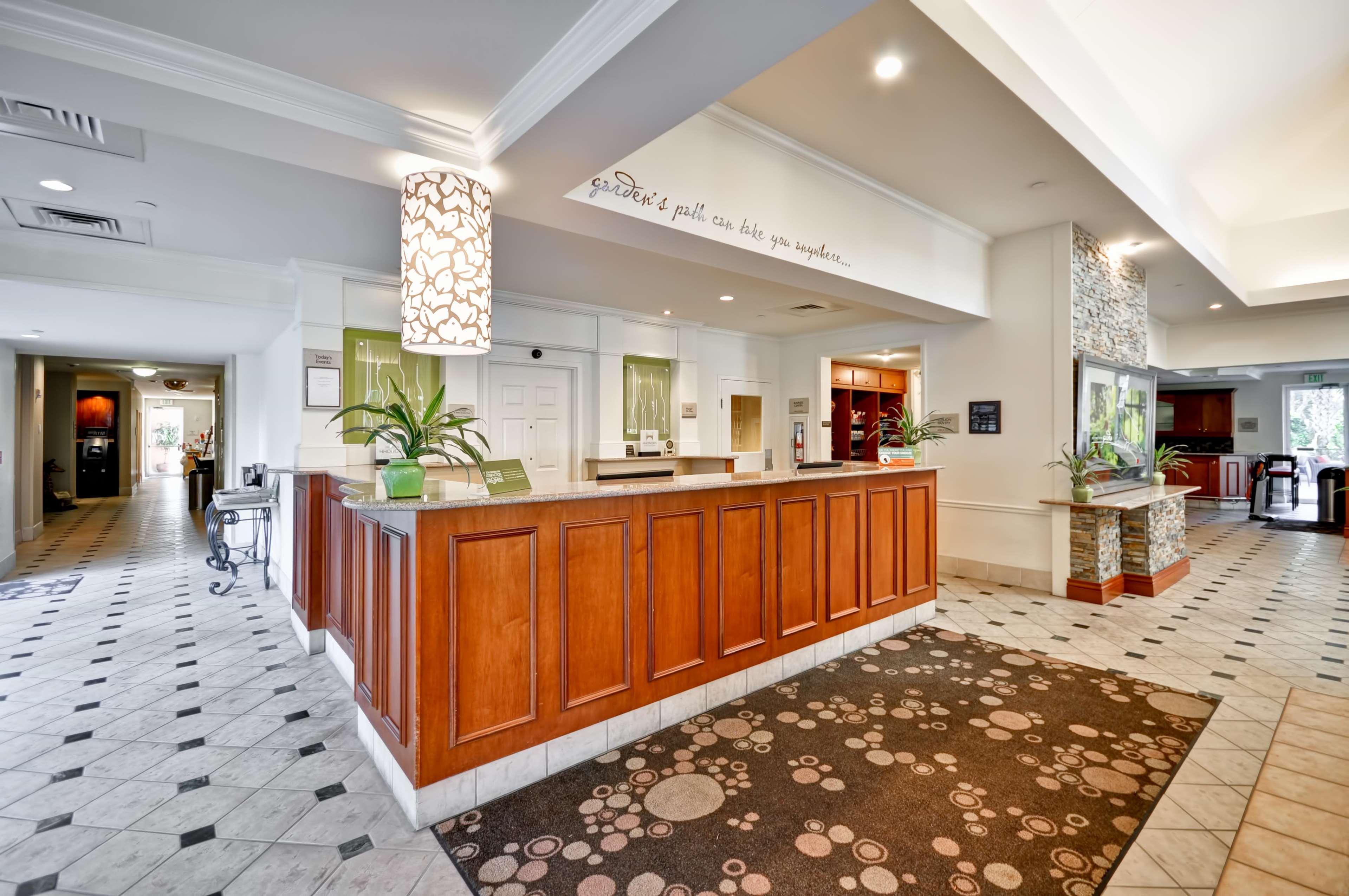 Hilton Garden Inn Tampa North Temple Terrace Eksteriør billede