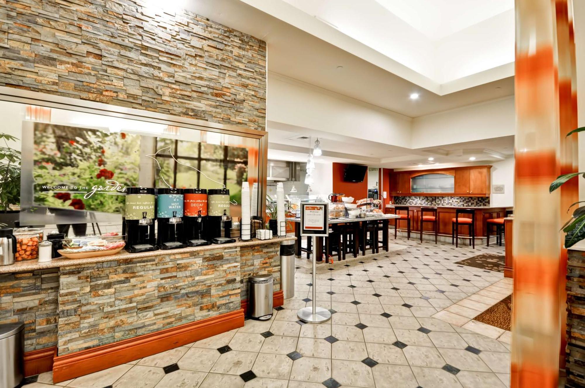 Hilton Garden Inn Tampa North Temple Terrace Eksteriør billede