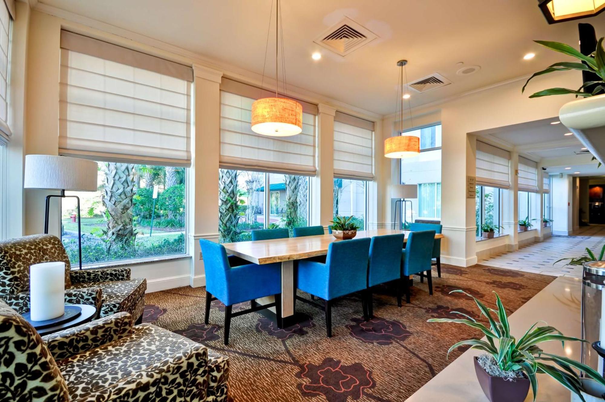 Hilton Garden Inn Tampa North Temple Terrace Eksteriør billede